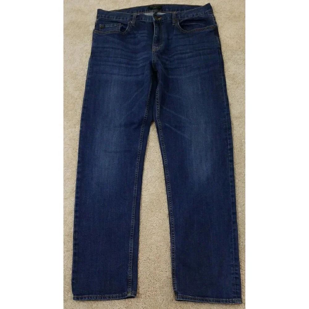BANANA REPUBLIC ~Men's Size 36×34~Blue Denim Straight Fit Jeans.